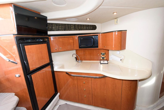 1999 Sea Ray 380 Sundancer Photo 16 sur 24