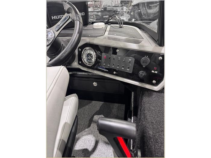 2025 Smoker Craft Adventurer 188 DC Pro Contour Photo 21 of 42