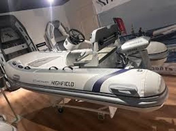 2026 Highfield CL 360 Electric FCT (Epropulsion) Photo 4 of 5