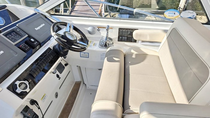 2012 Sea Ray 450 Sundancer Photo 4 sur 33