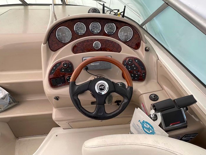 2005 Sea Ray 280 Sundancer Photo 6 sur 16