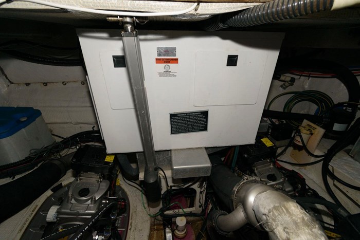 2008 Regal Commodore 4060 Photo 23 sur 27