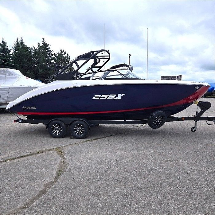 2025 Yamaha 252XE Photo 2 sur 14