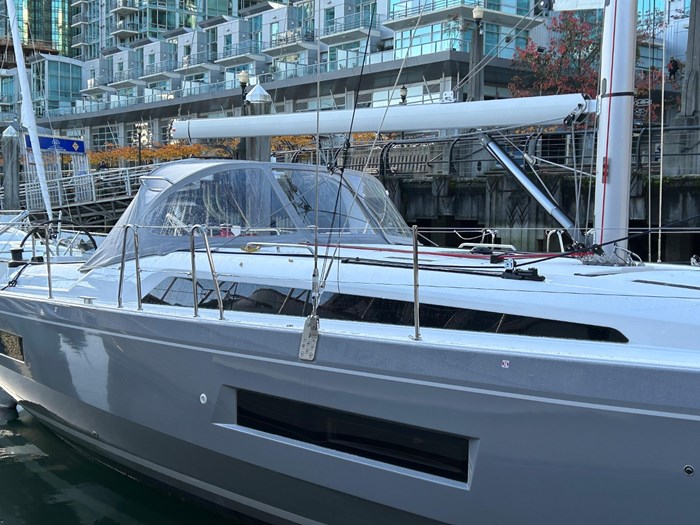 2024 Beneteau Oceanis 40.1 Photo 2 sur 24