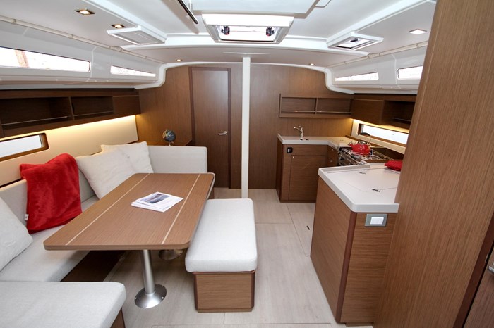 2024 Beneteau Oceanis 40.1 Photo 4 sur 24