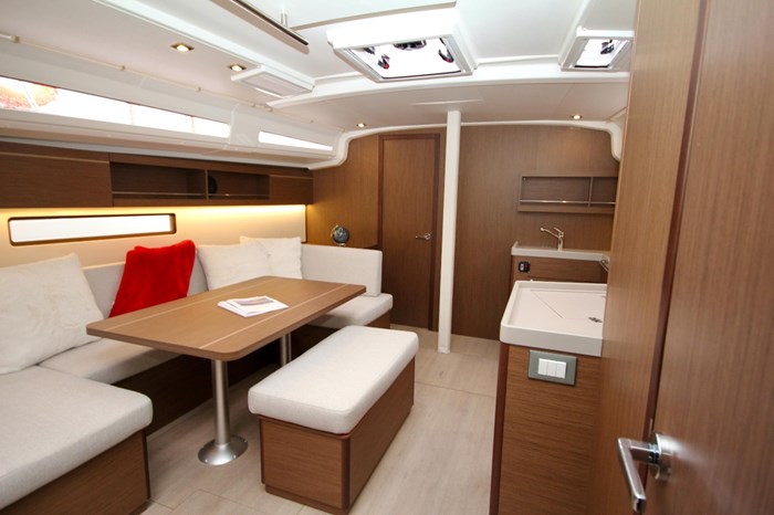 2024 Beneteau Oceanis 40.1 Photo 9 sur 24
