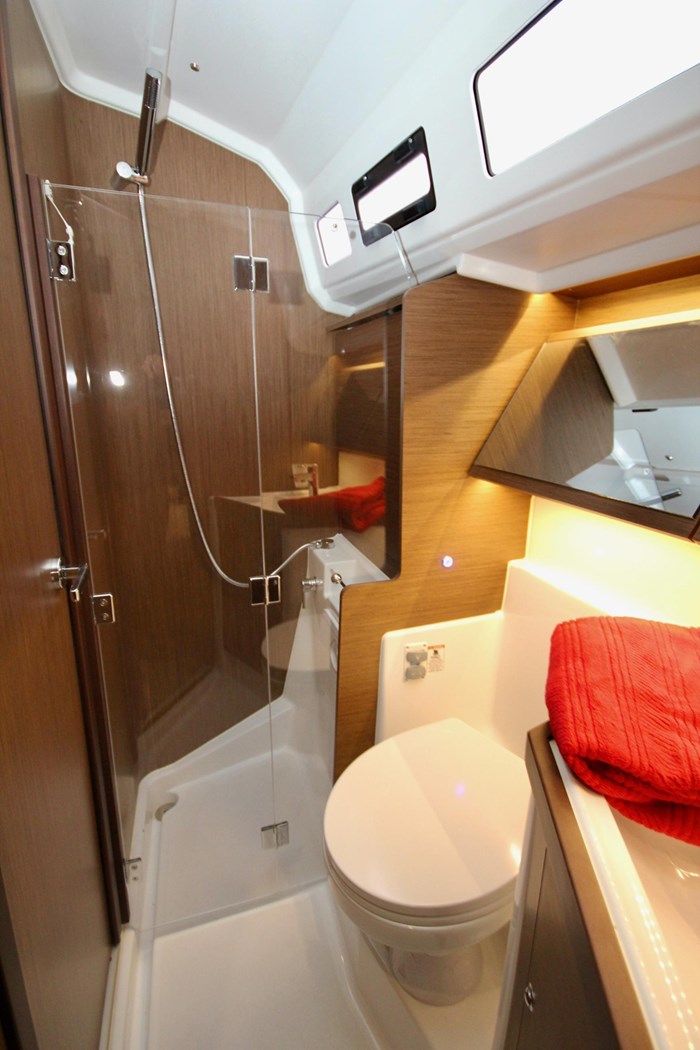 2024 Beneteau Oceanis 40.1 Photo 22 sur 24