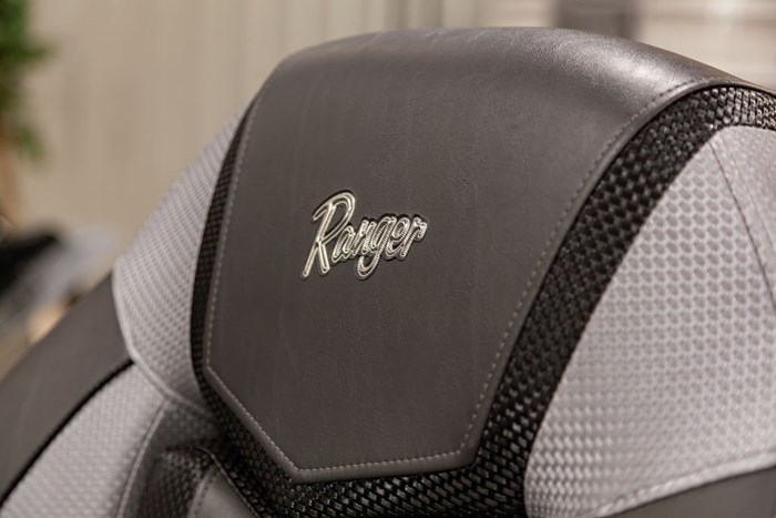 2025 Ranger Alpha 208 Photo 3 sur 6