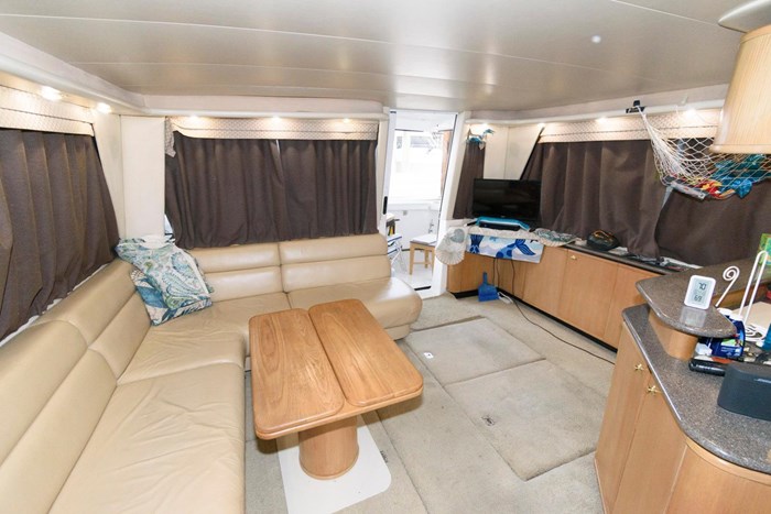 1998 Bayliner 4788 Pilot House Motoryacht Photo 16 sur 28