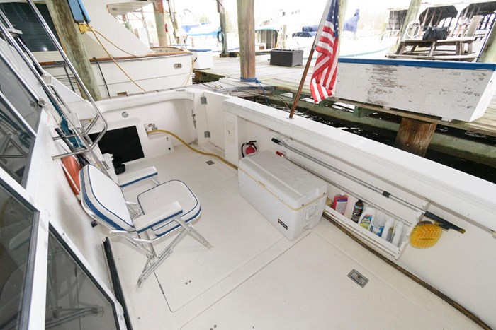 1998 Bayliner 4788 Pilot House Motoryacht Photo 6 sur 28
