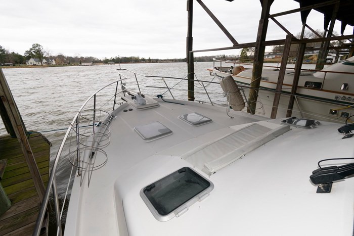 1998 Bayliner 4788 Pilot House Motoryacht Photo 12 sur 28