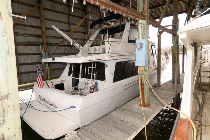 1998 Bayliner 4788 Pilot House Motoryacht Photo 4 sur 28