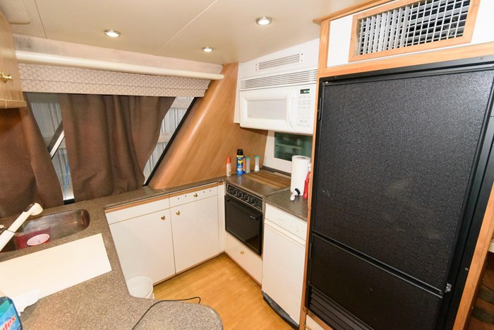 1998 Bayliner 4788 Pilot House Motoryacht Photo 15 sur 28