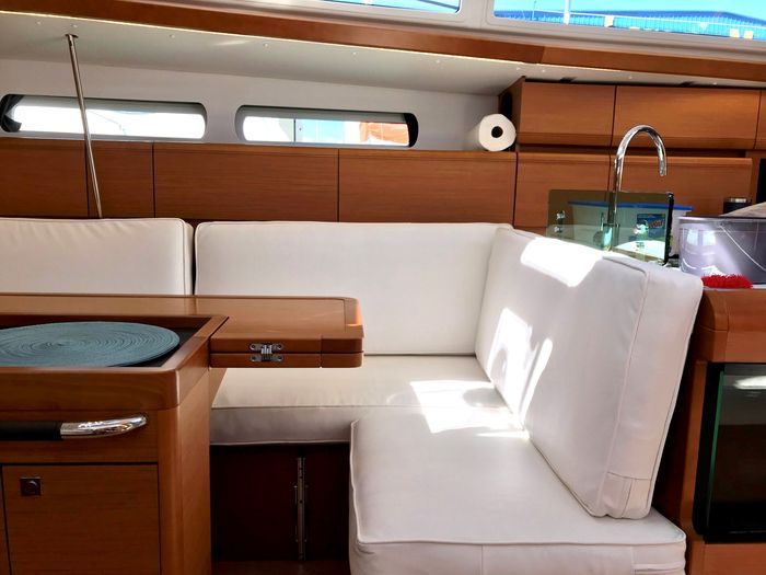 2018 Jeanneau Sun odyssey 419 Photo 12 sur 16