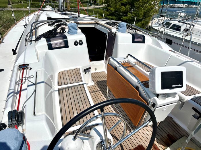 2018 Jeanneau Sun odyssey 419 Photo 15 sur 16