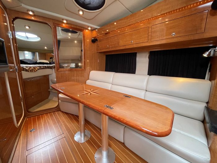 2004 Regal 3560 Photo 15 of 24