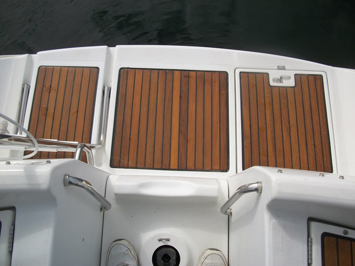 2001 Beneteau 411 Photo 4 sur 30