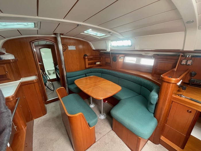 2001 Beneteau 411 Photo 11 sur 30