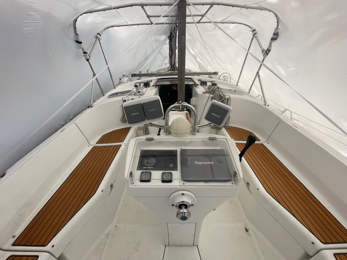 2001 Beneteau 411 Photo 24 sur 30