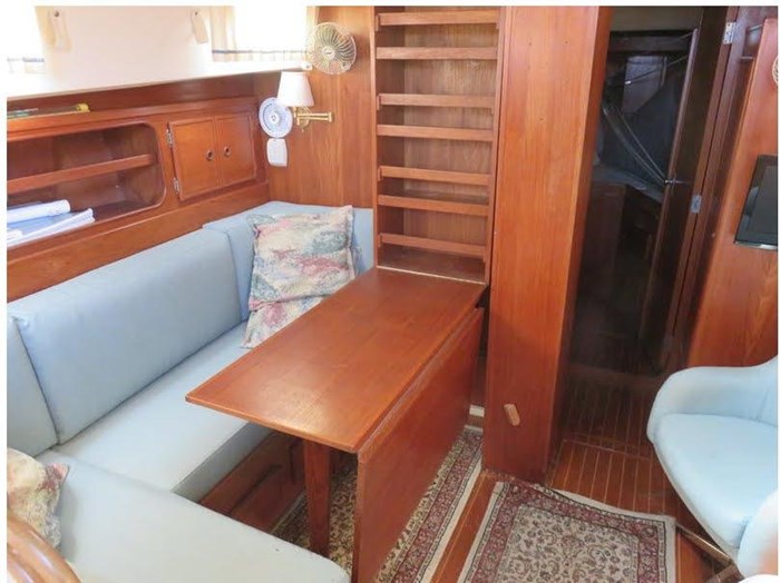 1986 Whitby 42 Ketch Photo 28 sur 46