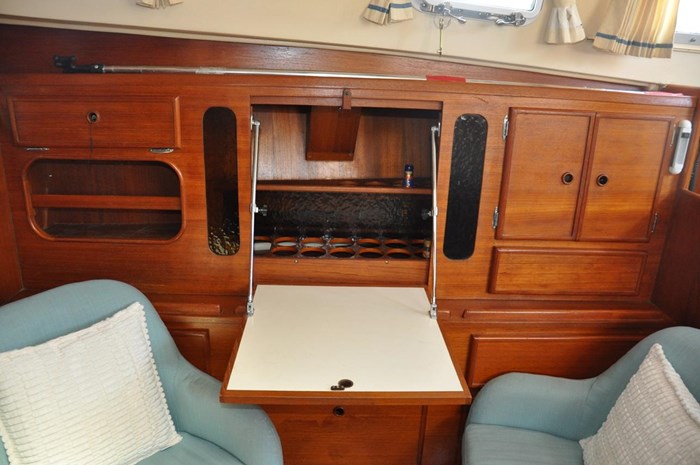 1986 Whitby 42 Ketch Photo 30 sur 46