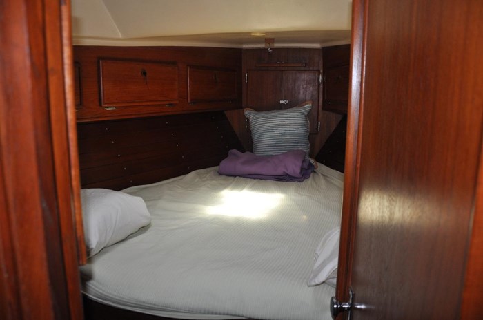 1986 Whitby 42 Ketch Photo 35 sur 46