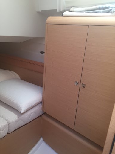 2018 Jeanneau 419 Photo 39 sur 41