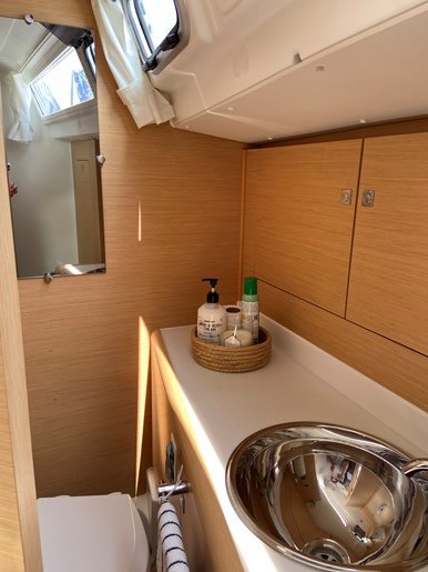 2018 Jeanneau 419 Photo 40 sur 41