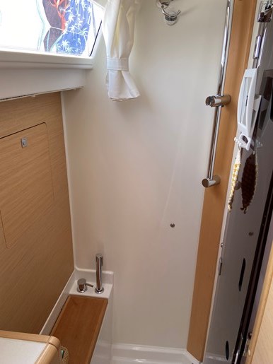 2018 Jeanneau 419 Photo 41 sur 41