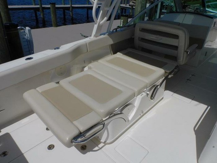 2016 Boston Whaler Photo 16 sur 27