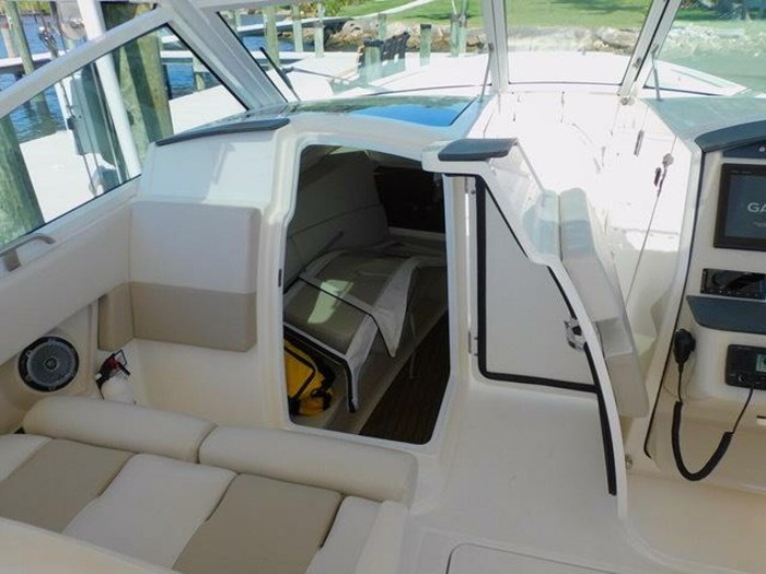 2016 Boston Whaler Photo 19 sur 27