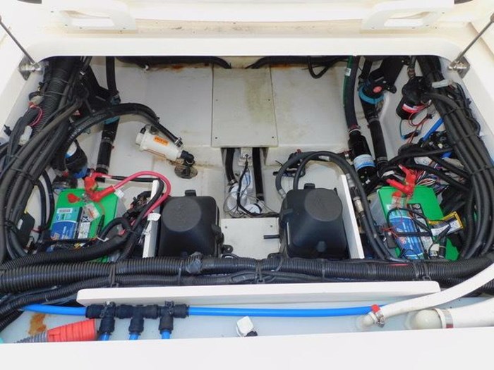 2016 Boston Whaler Photo 26 sur 27
