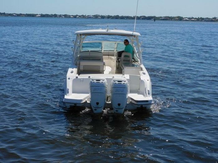 2016 Boston Whaler Photo 4 sur 27