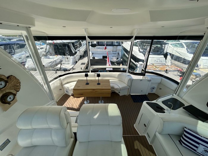 2005 Cruisers Yachts 455 Express Motor Yacht Photo 16 sur 58