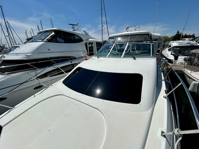 2005 Cruisers Yachts 455 Express Motor Yacht Photo 11 sur 58