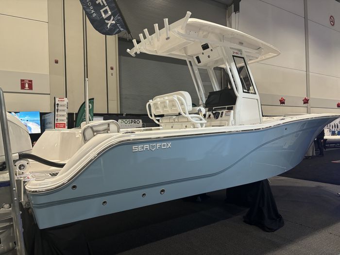 2025 Sea Fox 248 COMMANDER Photo 2 of 25