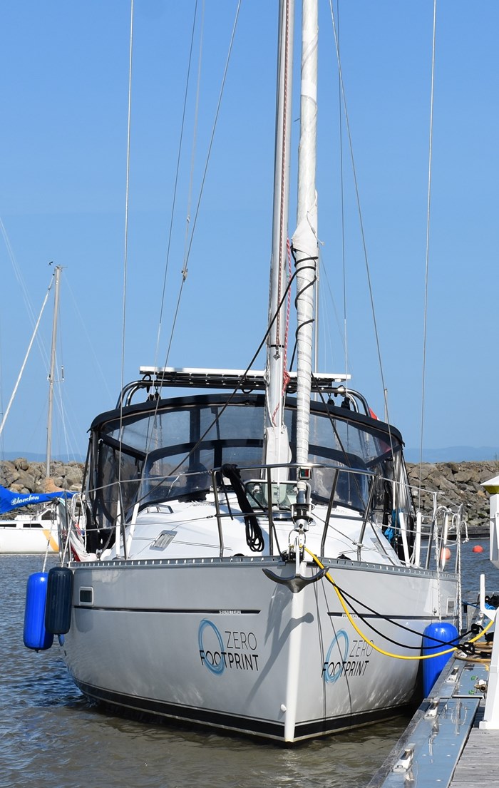 2004 Beneteau Oceanis 331 Photo 2 sur 70