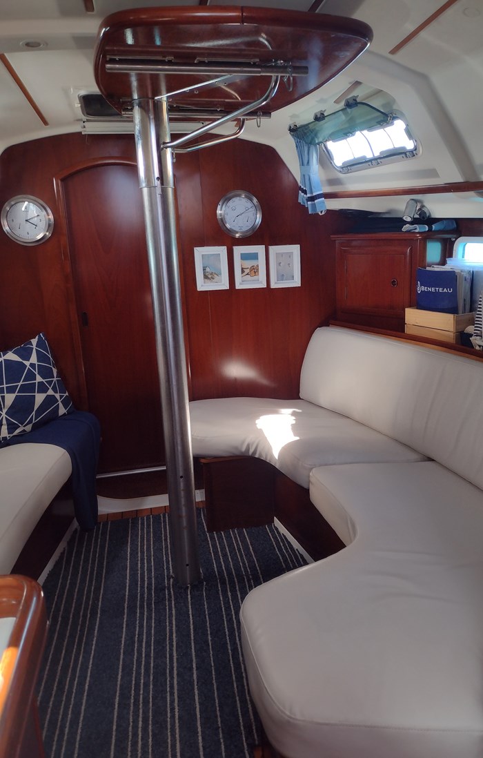 2004 Beneteau Oceanis 331 Photo 11 sur 70