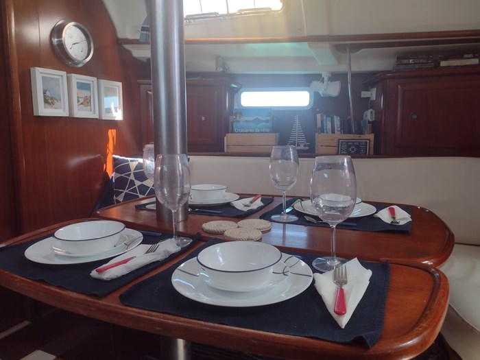 2004 Beneteau Oceanis 331 Photo 15 sur 70