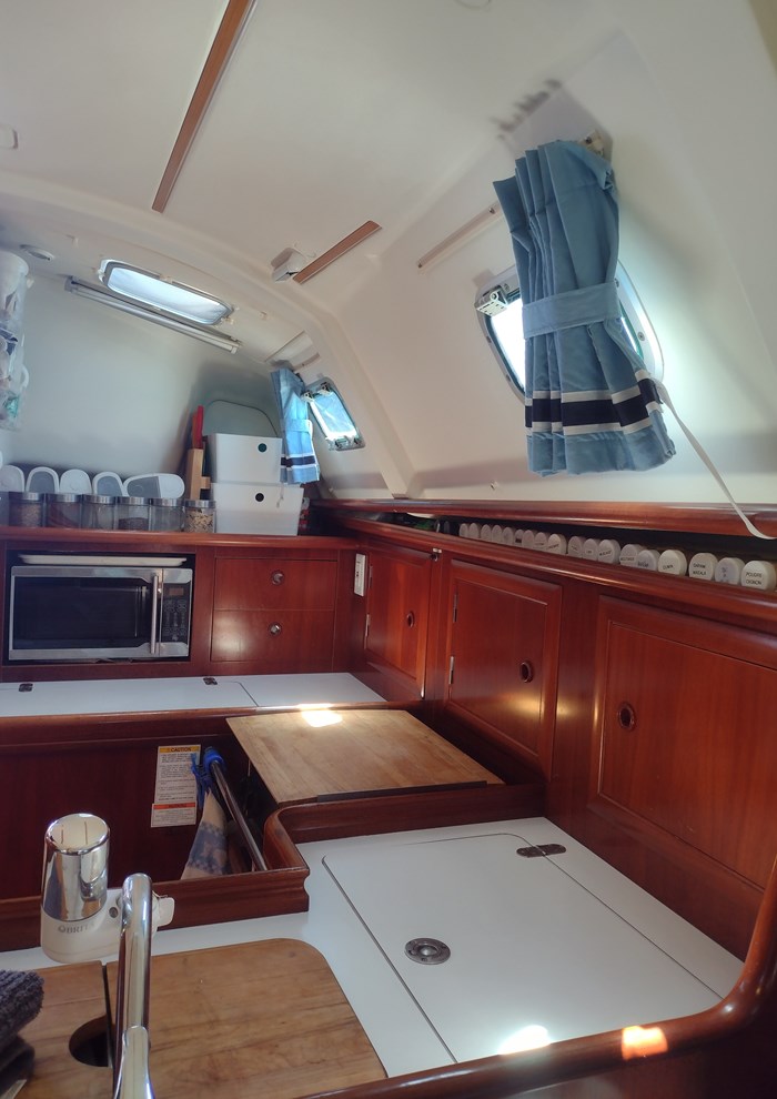 2004 Beneteau Oceanis 331 Photo 21 sur 70