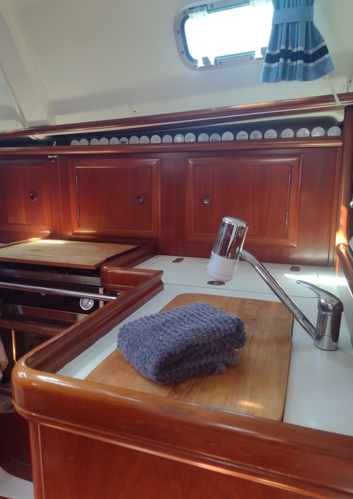2004 Beneteau Oceanis 331 Photo 22 sur 70