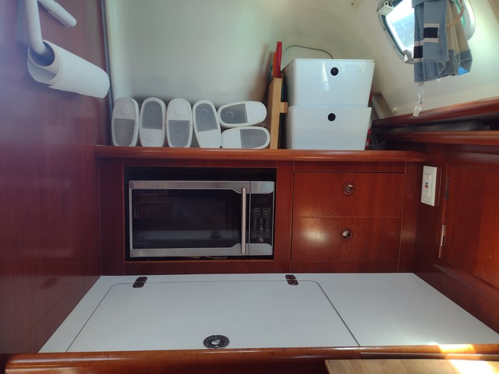2004 Beneteau Oceanis 331 Photo 26 sur 70