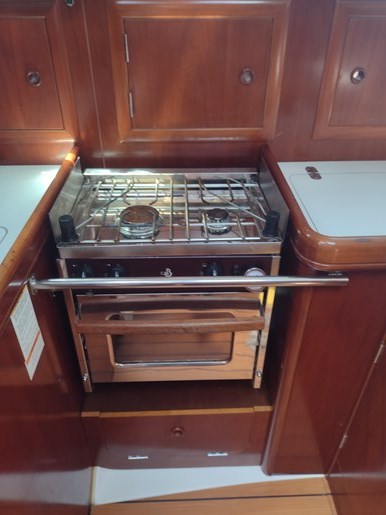 2004 Beneteau Oceanis 331 Photo 25 sur 70