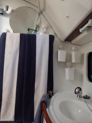2004 Beneteau Oceanis 331 Photo 31 sur 70