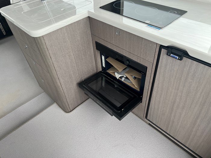 2025 Galeon 450 HTC Photo 18 sur 56