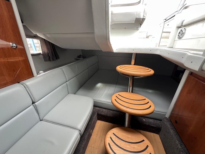 2015 Formula 350 Crossover Bowrider Photo 21 sur 37