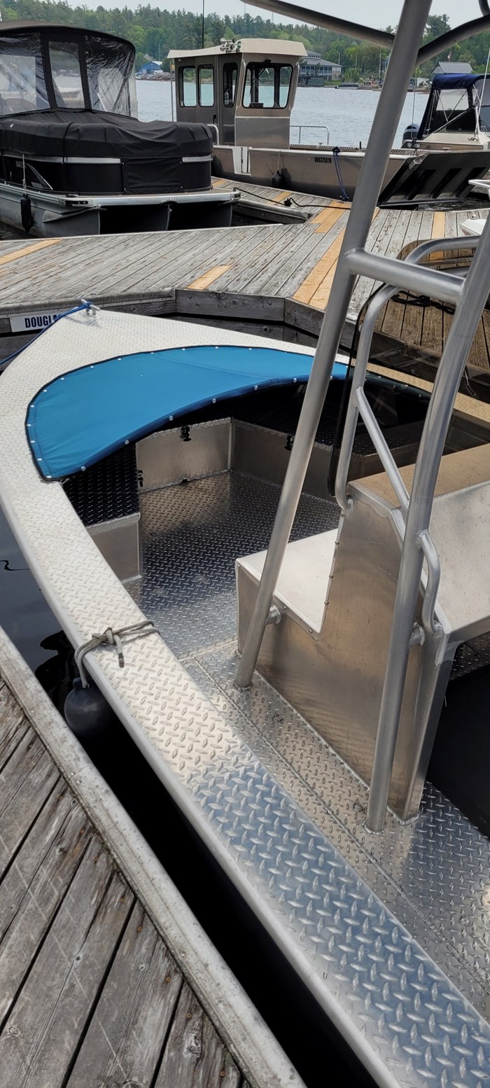 2014 Henley Center Console Photo 4 of 9