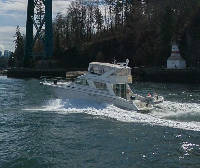 1995 Sea Ray 55 Sedan Bridge Photo 12 sur 59