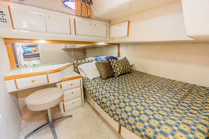1995 Sea Ray 55 Sedan Bridge Photo 23 sur 59