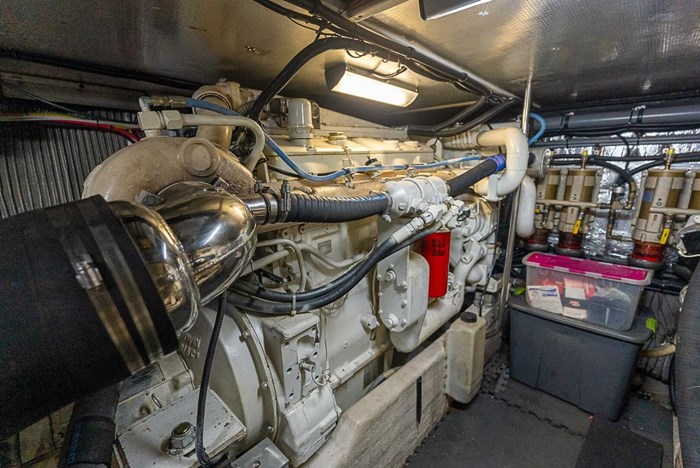 1995 Sea Ray 55 Sedan Bridge Photo 14 sur 59